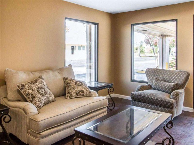 Rodeway Inn & Suites Brookhaven Kültér fotó