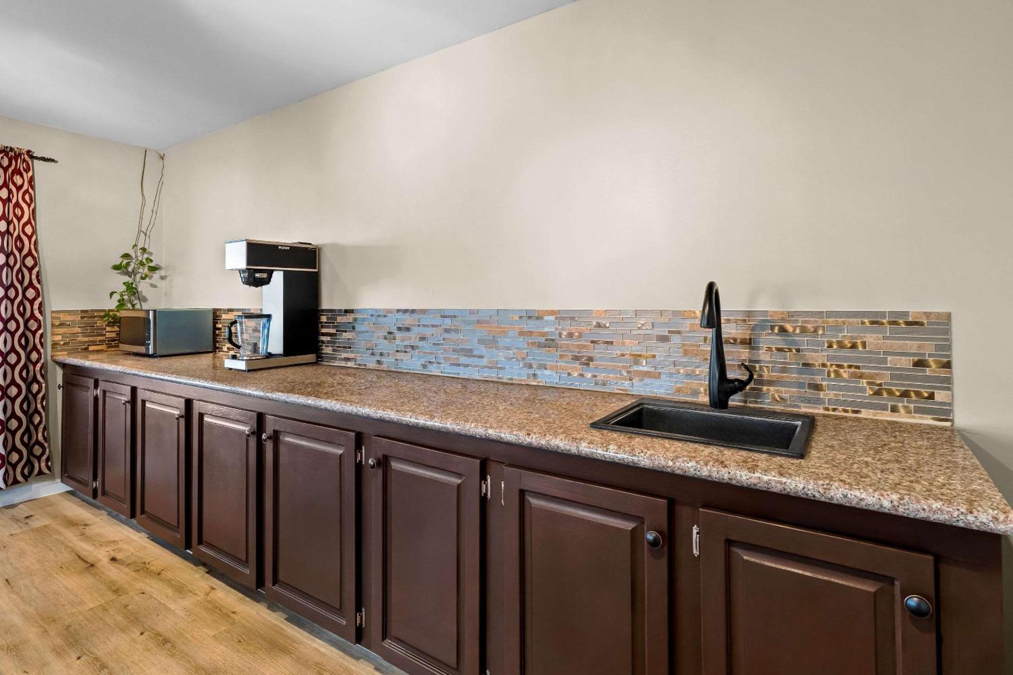 Rodeway Inn & Suites Brookhaven Kültér fotó